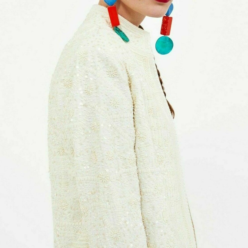 SOLD! ZARA Beaded Cream Beige Long Sleeve Blazer - Picture 4 of 10